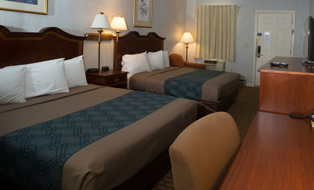 Econo Lodge Sturbridge Route 20 Extérieur photo